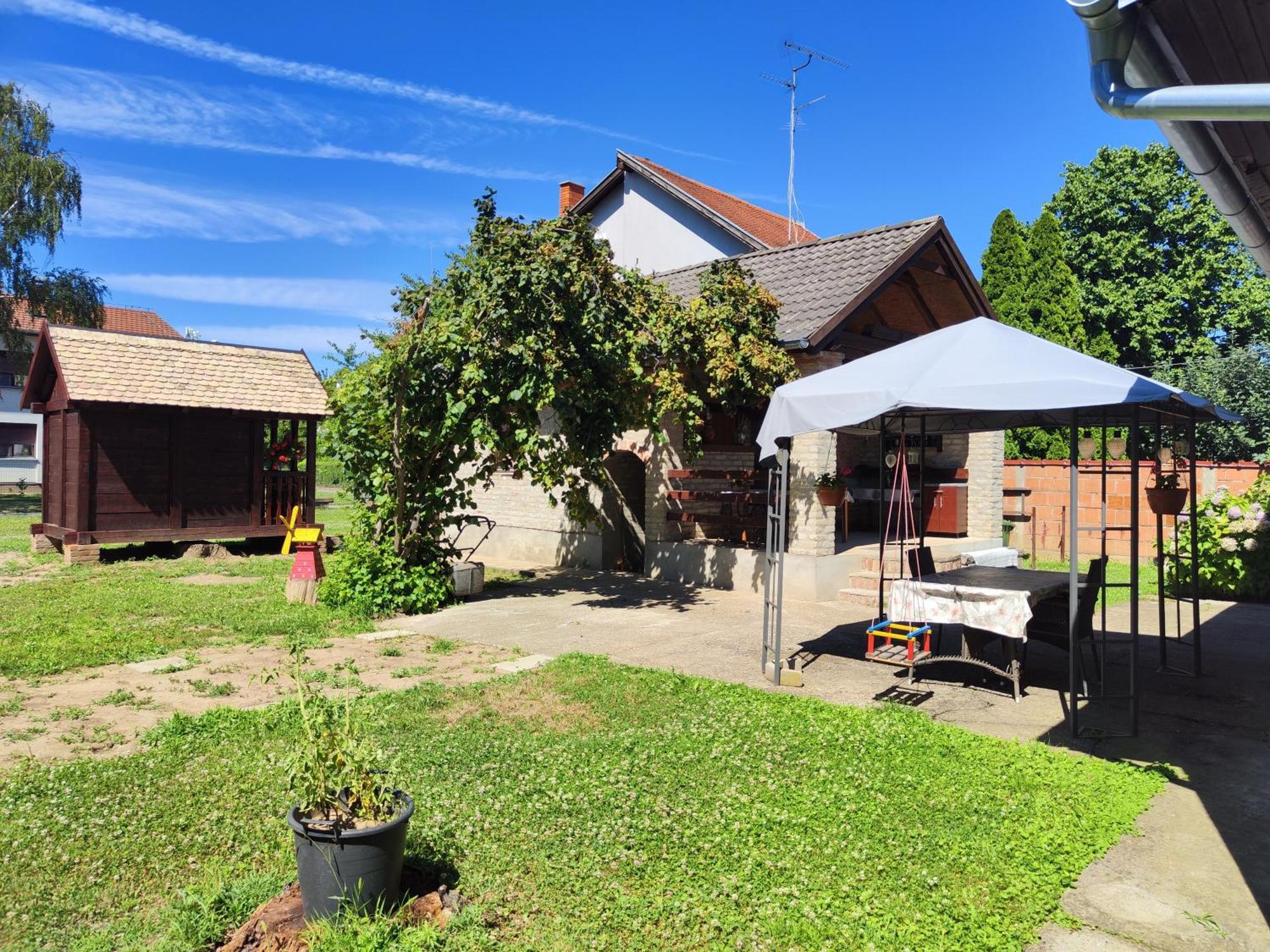 Vila Josipa Vukovar Exterior foto